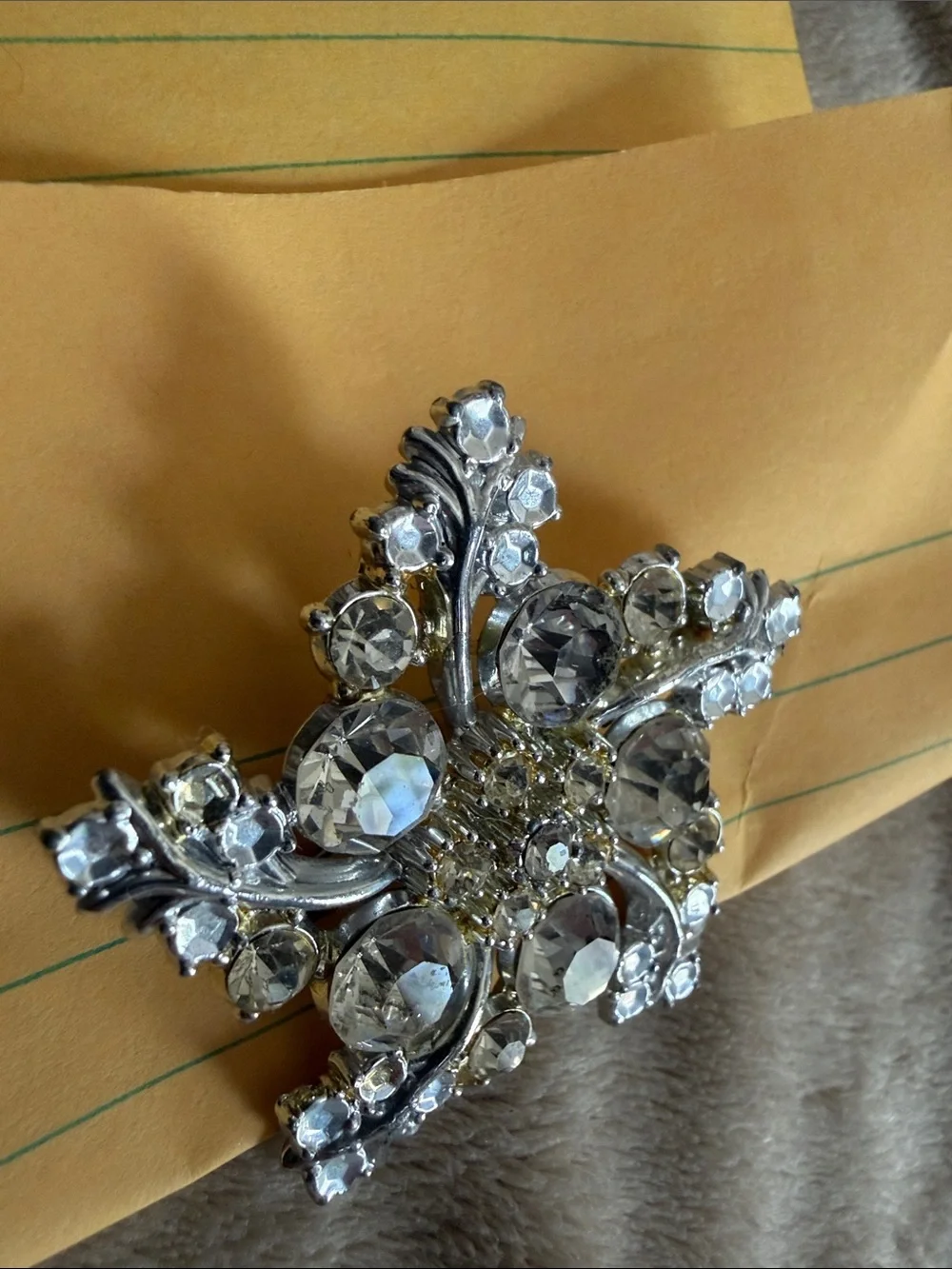 Vintage Mid Century Crystal Floral Burst Rhinestone Brooch - Silver Tone